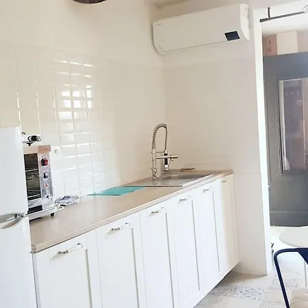 Petite Maison Avec Jardin Nyaraló Antibes